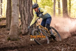 🚵‍♂️ Don’t Forget These Mountain Biking Essentials! 🌊