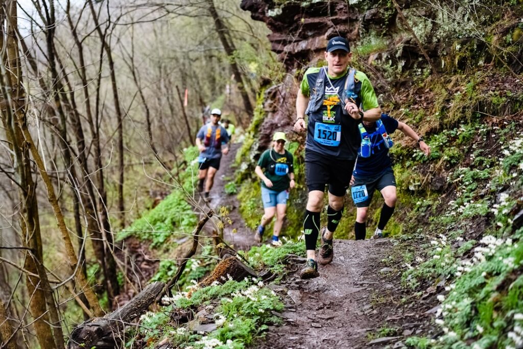 Don’t Forget These Trail Running Essentials! 🏃‍♂️🌲