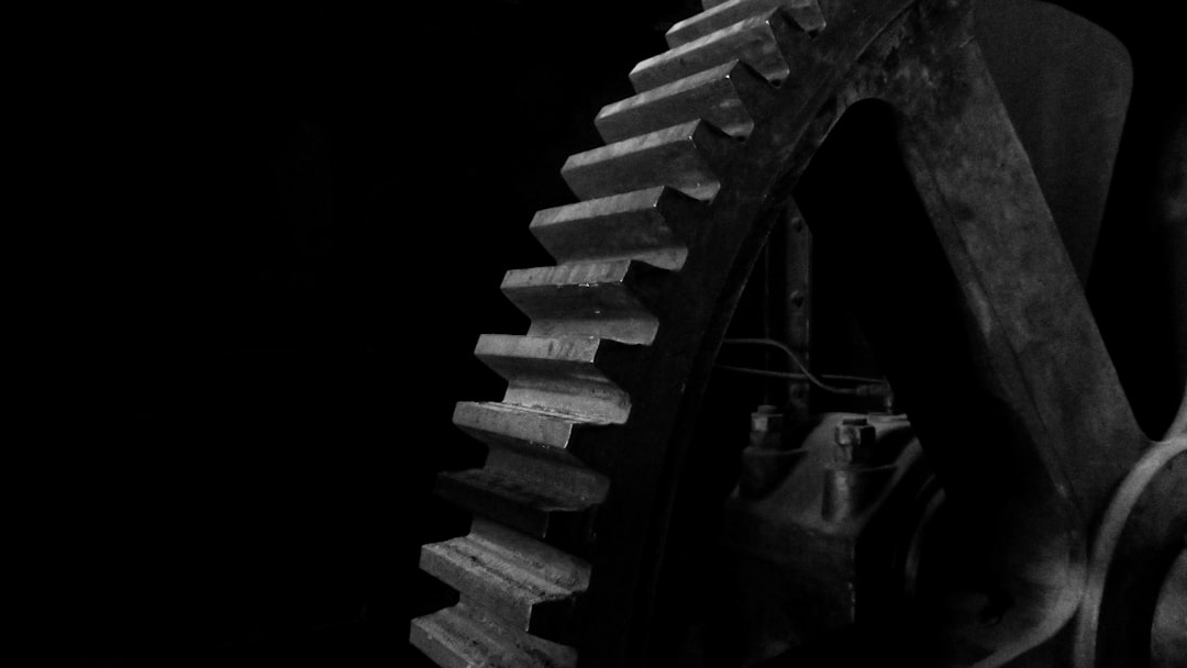 Rock Climbing Gear vs Alternative – Which One’s Right for You?