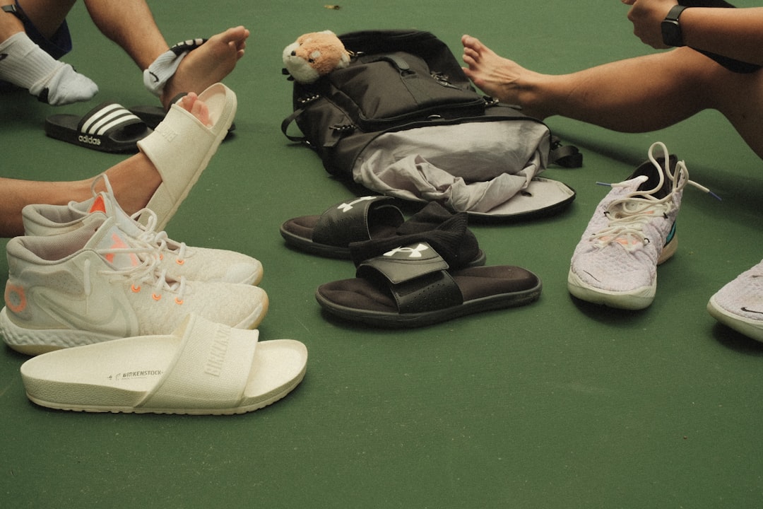 Footwear Showdown: Trail Shoes vs. Swim Sandals – Which One Wins for Margaret River? 🏖️👟