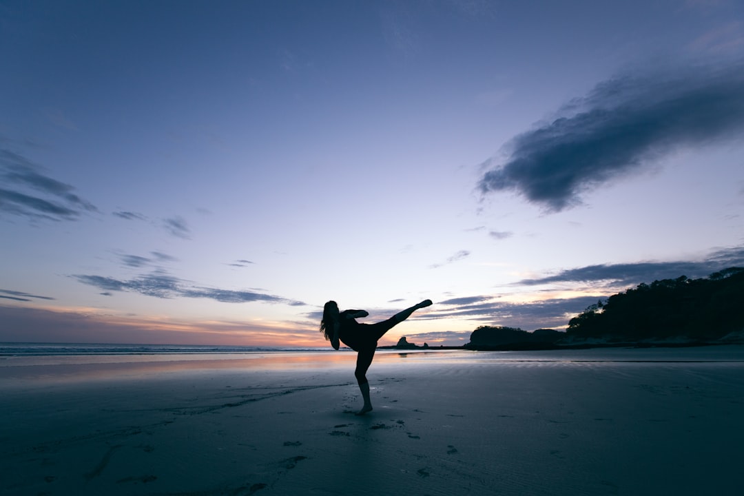 🏖️ 7 Things to Bring for Beach Fitness | What to Pack and What to Skip!