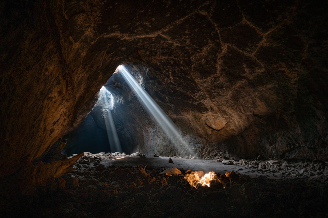 🦇 Summer Caving in Australia: The Ultimate Guide | Everything you need to know about caving in one post!
