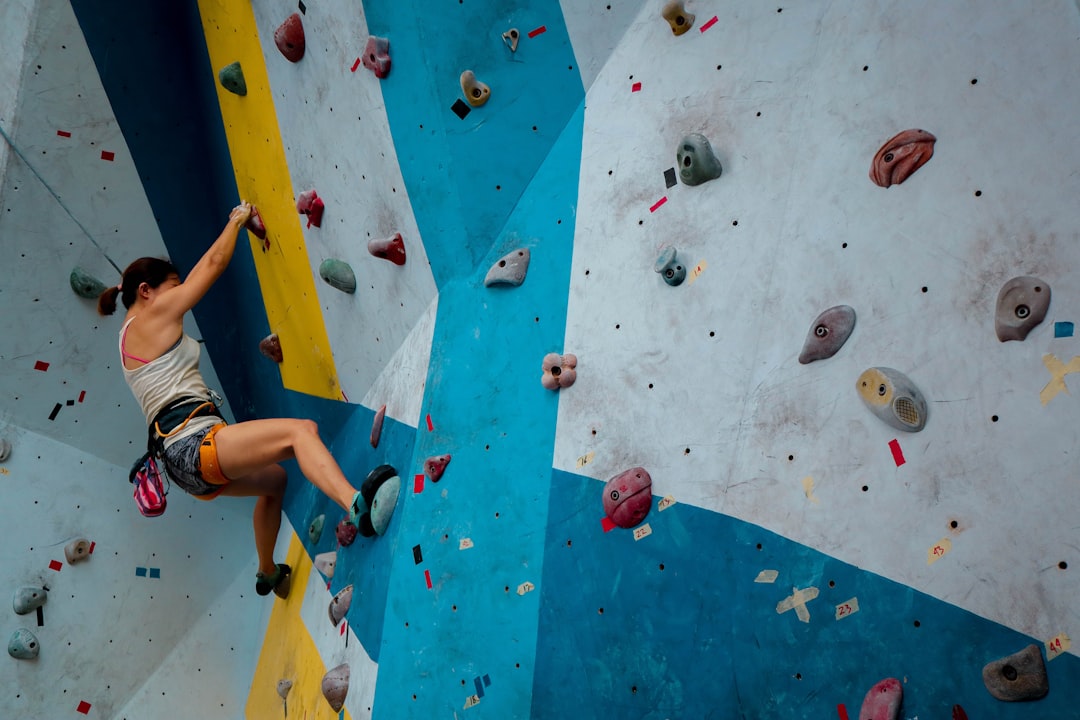 🧗‍♂️ Don’t forget these Rock Climbing essentials! 5 Must-Haves for the Grampians 🏔️