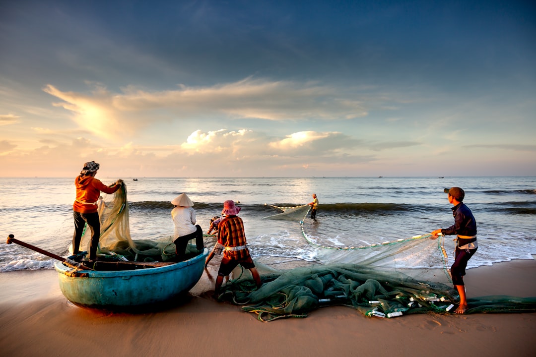 Beach Fishing in Australia: A Complete Beginner to Expert Guide