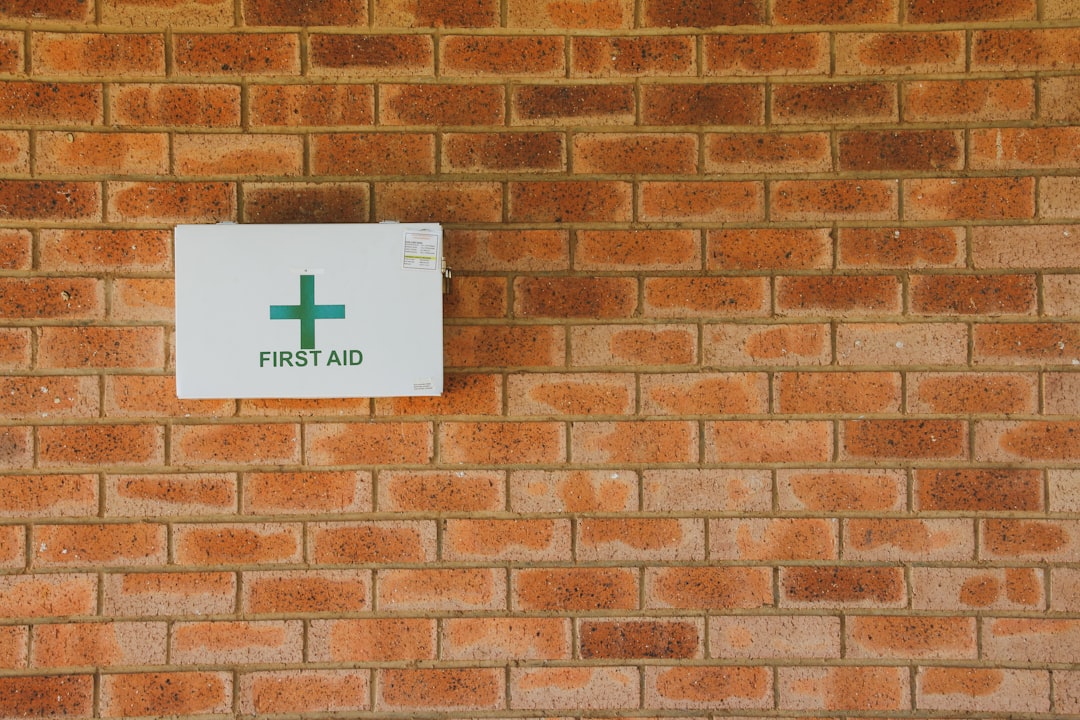 🚑 Just got the Brand First Aid Kit – first impressions! (Great Ocean Road Edition)