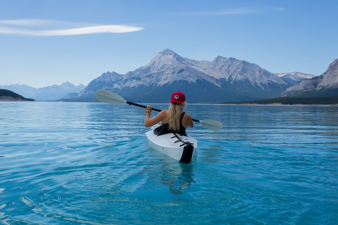 🛶 Don’t forget these Kayaking essentials! The Ultimate Gold Coast Packing List