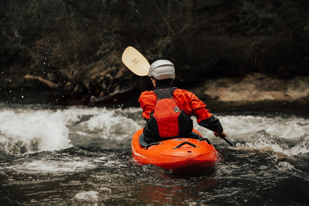 🛶 Don’t forget these Kayaking essentials! The Ultimate Gold Coast Packing List