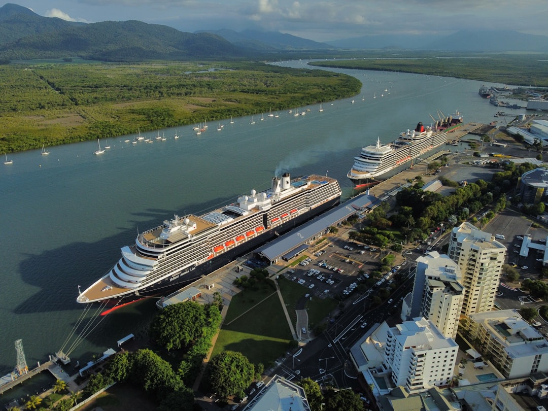 🏄‍♂️ How to Surf in Cairns | Complete 2026 Step-by-Step Guide!